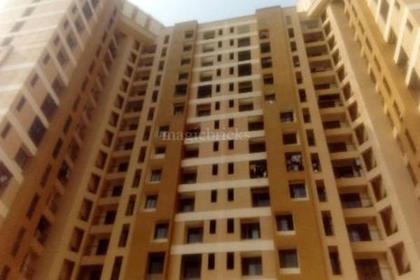 Selling Paradise Under Construction